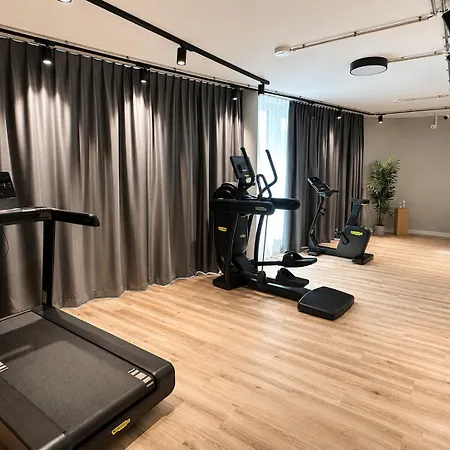公寓 Skyview, Expo Fair, Airport, Gym, Rooftop! *